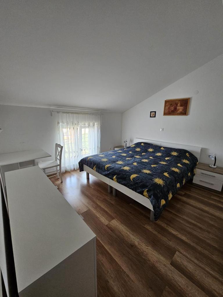 Apartment Thea Pula Exterior foto